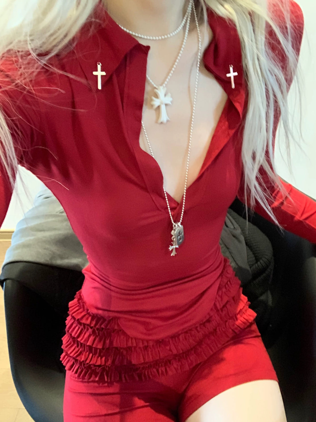 pas a pas「SLIM BACKING SHIRT」レッド レディース Vネック 長袖 トップス スリムフィット インナセット